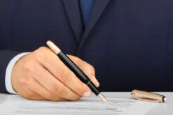 Montblanc Meisterstück Geometry Doué Classique Gold Vulpen -Schrijfgerei 118092 Montblanc Meisterstuck Doue Geometry Classique Champagne Gold Coated Fountain Pen 4