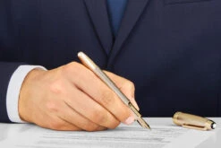 Montblanc Meisterstück Geometry Solitaire Le Grand Gold Vulpen -Schrijfgerei 118101 Montblanc Meisterstuck LeGrand Geometry Solitaire Champagne Gold Coated Fountain Pen 4