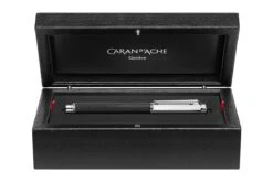 Caran D'Ache Varius Ivanhoe Black Balpen -Schrijfgerei Caran d Ache Varius Ivanhoe Black Ballpoint Pen 2